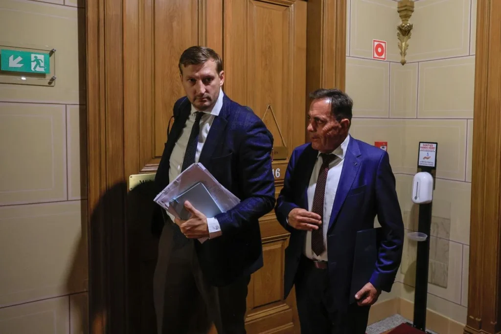 Felfüggesztette az Országgyűlés Kocsis Máté, Panyi Miklós és Pócs János mentelmi jogát