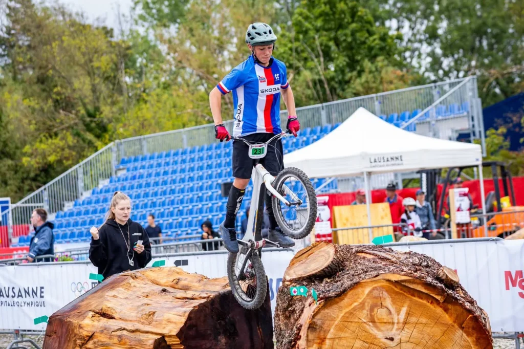 Sikeresen vizsgázott két magyar triálbíró az UCI nemzetközi képzésén