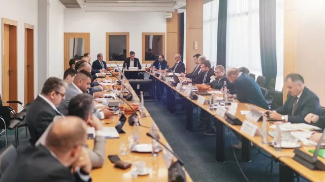 Október 9-ig várja a kormány válaszát a Magyar Független Fuvarozók Egyesülete