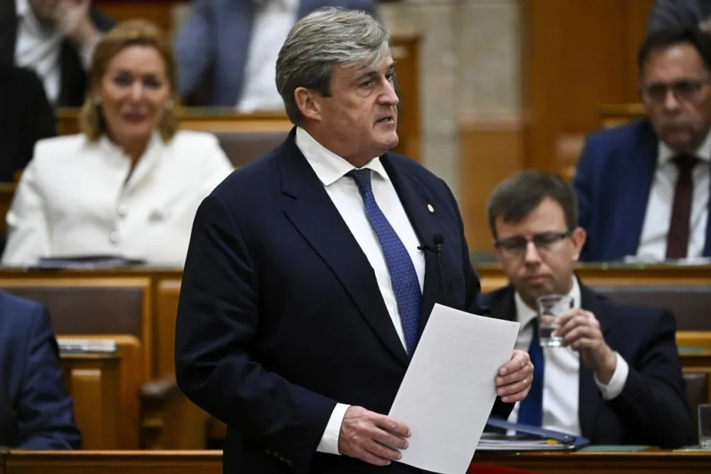 Gázárak és a Fertő tó jövője az Országgyűlés napirendje előtt
