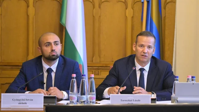Hatvanöt személyt idézne be a végrehajtási visszaéléseket vizsgáló parlamenti bizottság