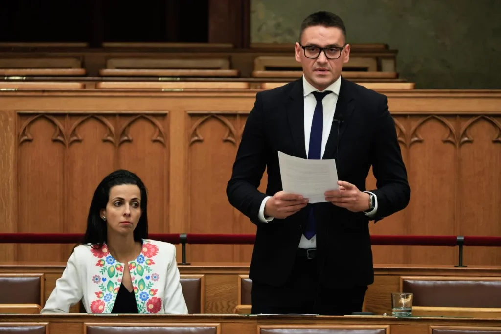Igazságügyi törvények és az Alkotmánybíróság működése a parlamentben