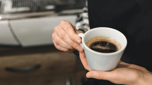 Meglepő hatásai vannak a kávénak az agyra és a bélrendszerre