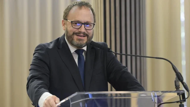 Kármán András: stabil a magyar gazdaság és megindult a növekedés