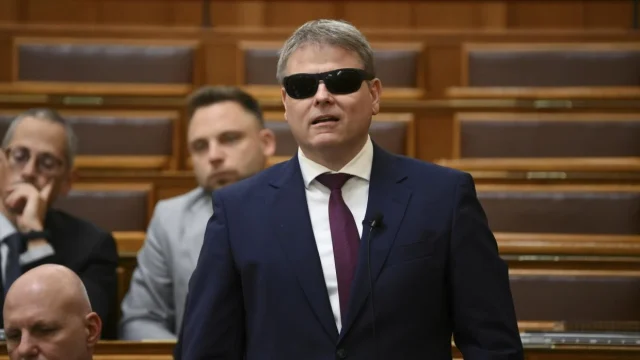 Kátai-Németh Vilmos szerint nem önkényesen vontak el forrásokat Csepeltől