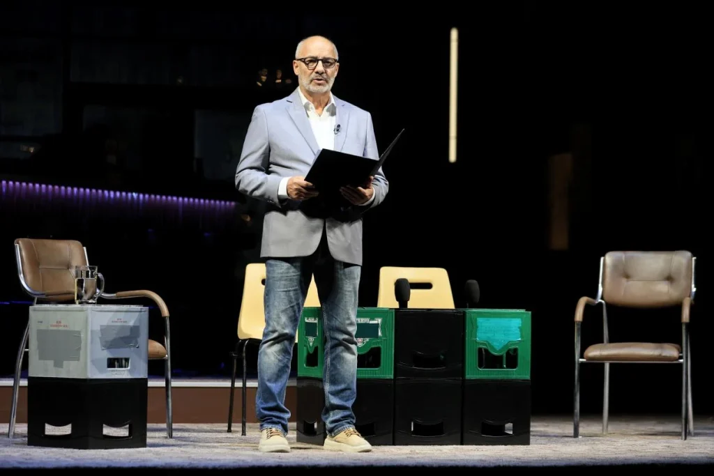 Kilenc bemutatót tart a Vígszínház, új Dés–Geszti musical is készül