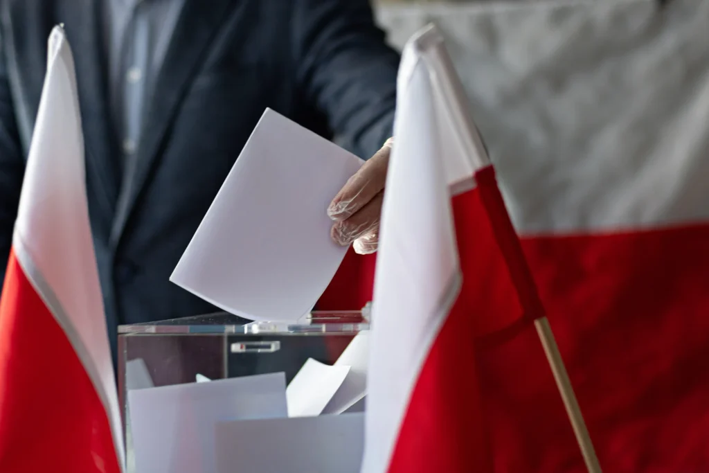 Krakkói időközi polgármester-választás: két jelölt jutott a második fordulóba