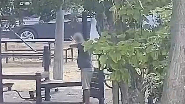 Csúzlival, csapágygolyóval lövöldözött egy férfi Pesterzsébeten
