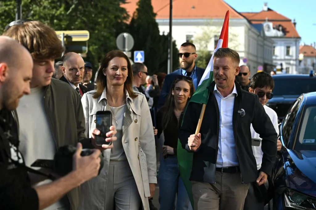 Magyar Péter: mintegy ezren jelentkeztek a Tisza Szigetek vezetői pozícióira