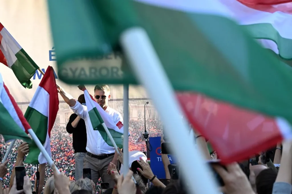 Magyar Péter szerint érdemes lenne egy valódi békemenetet tartani október 23-án