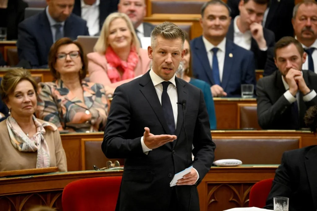 Magyar Péter szerint folytatódnia kell az aranykonvojügy vizsgálatának