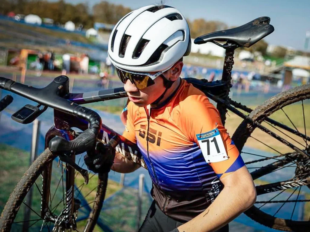 Kiválóan szerepeltek a magyar kerékpárosok a nemzetközi cyclo-cross versenyeken
