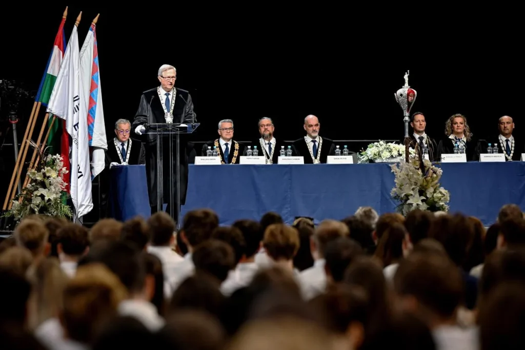 Megkezdődött az új tanév a győri Széchenyi István Egyetemen