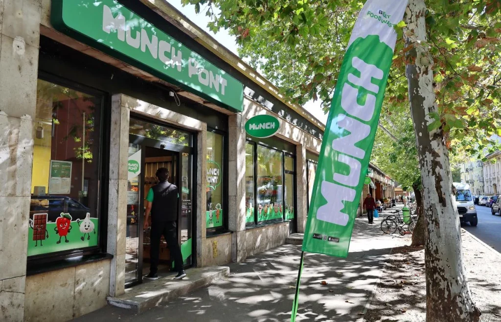 Fizikai üzletet nyitott Szegeden a Munch, így bárki elérheti az ételmentő termékeket