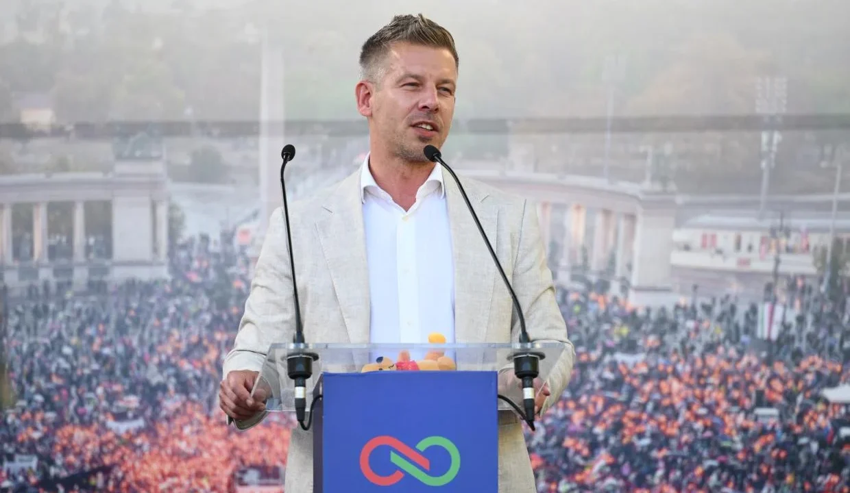 Mentelmi joga felfüggesztését kérte a Tisza Párt frakciójától Magyar Péter