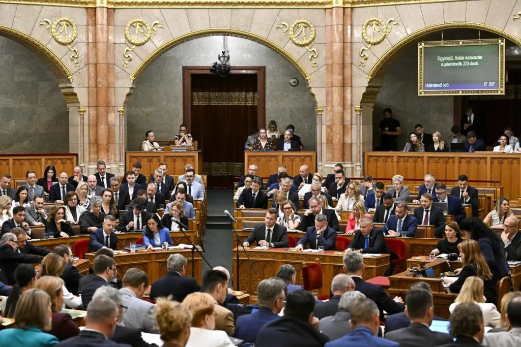 Mentelmi ügyek és költségvetési módosítás az Országgyűlésben