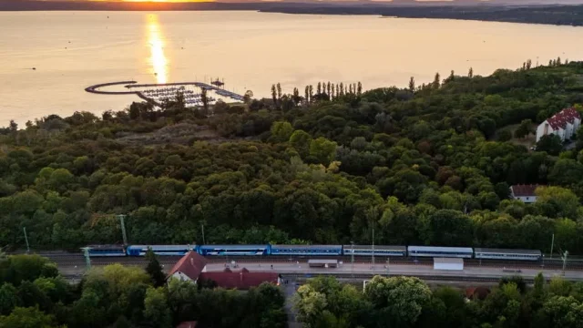 Október elejéig közlekedik az Adria InterCity