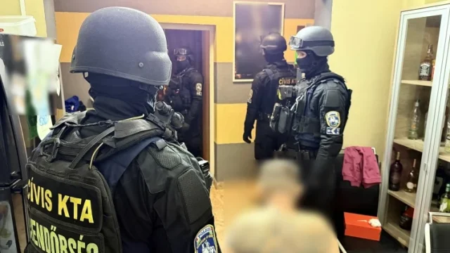 Kábítószer-kereskedő hálózatot számoltak fel Hajdú-Biharban