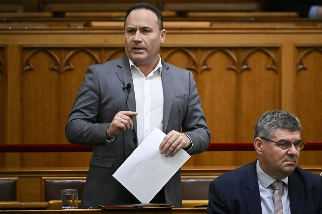 Parlamenti vita a gyermekvédelmi javaslatcsomagról és napirend utáni felszólalások