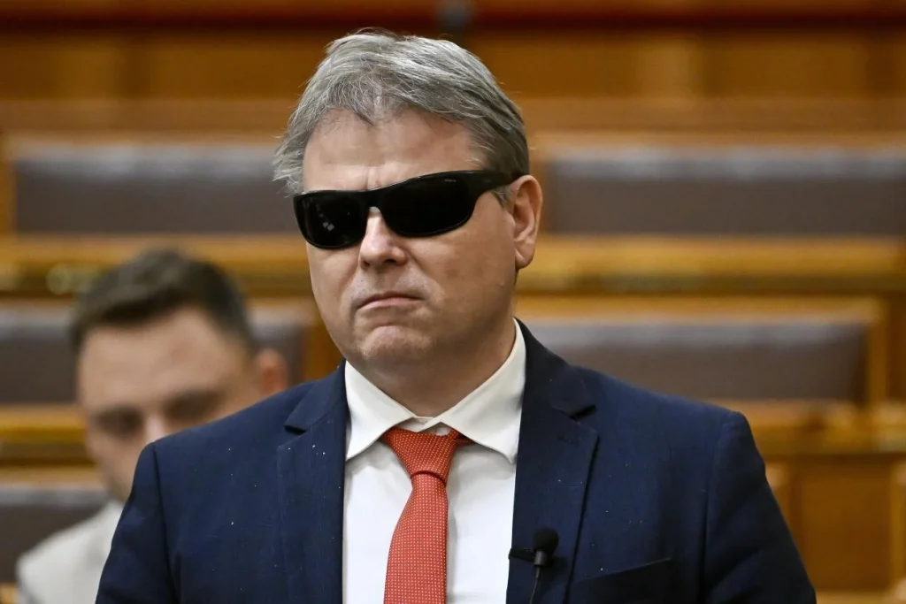 Parlamenti vita a gyermekvédelmi javaslatcsomagról és napirend utáni felszólalások