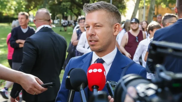 Partneri együttműködést ígér a kormány az egyetemeknek