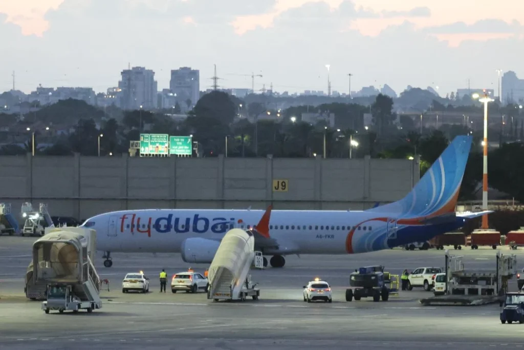 Pilóta késelte meg kollégáját a Flydubai Tel-Avivba tartó járatán
