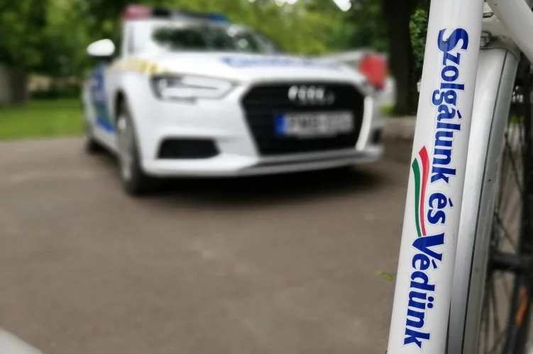 Több szabályszegő sofőrt és távoltartást megszegő férfit is elfogtak a rendőrök Békés vármegyében