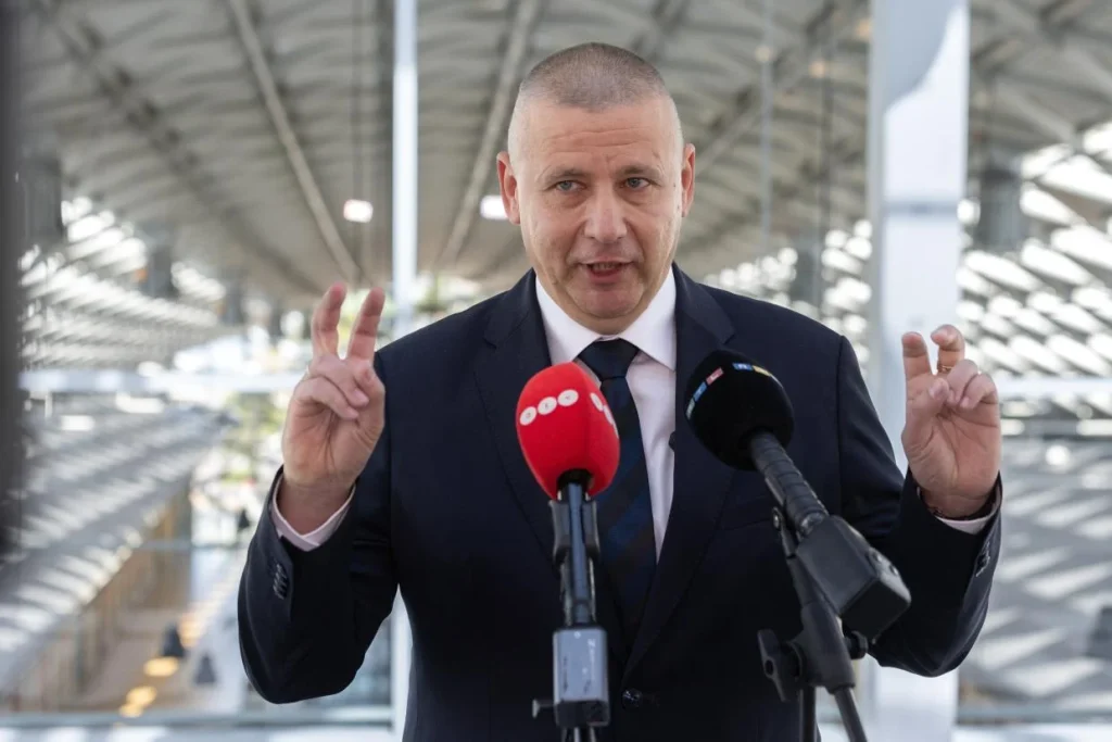 Ruszin-Szendi Romulusz: a magyar emberek biztonsága az első
