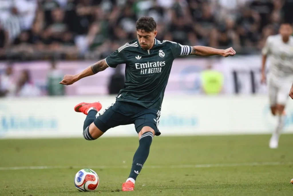 Sérülés miatt nem tarthat az uruguayi válogatottal Federico Valverde az ázsiai túrán
