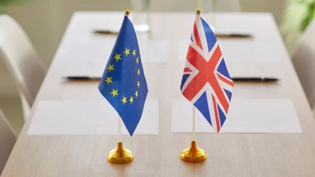 George Osborne szerint vissza kellene lépnie az Egyesült Királyságnak az EU vámuniójába
