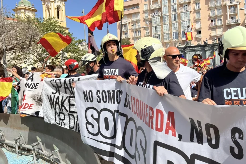 Szolidaritási tüntetések Spanyolország-szerte a migrációs válsággal küzdő Ceutáért