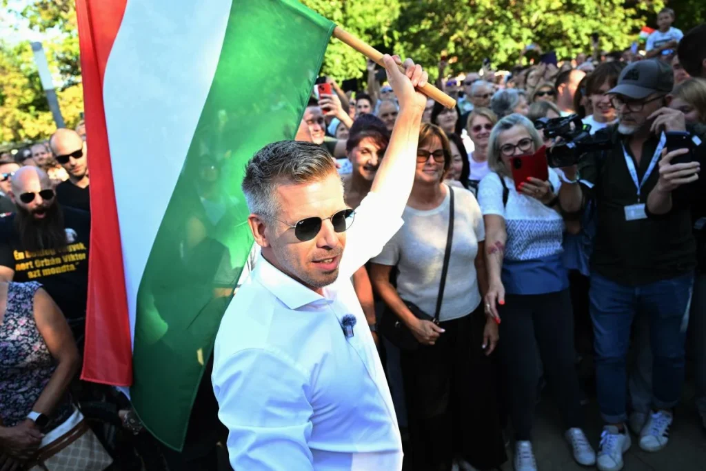 Szolnokon tart fórumot szombaton az országjáró körúton Magyar Péter