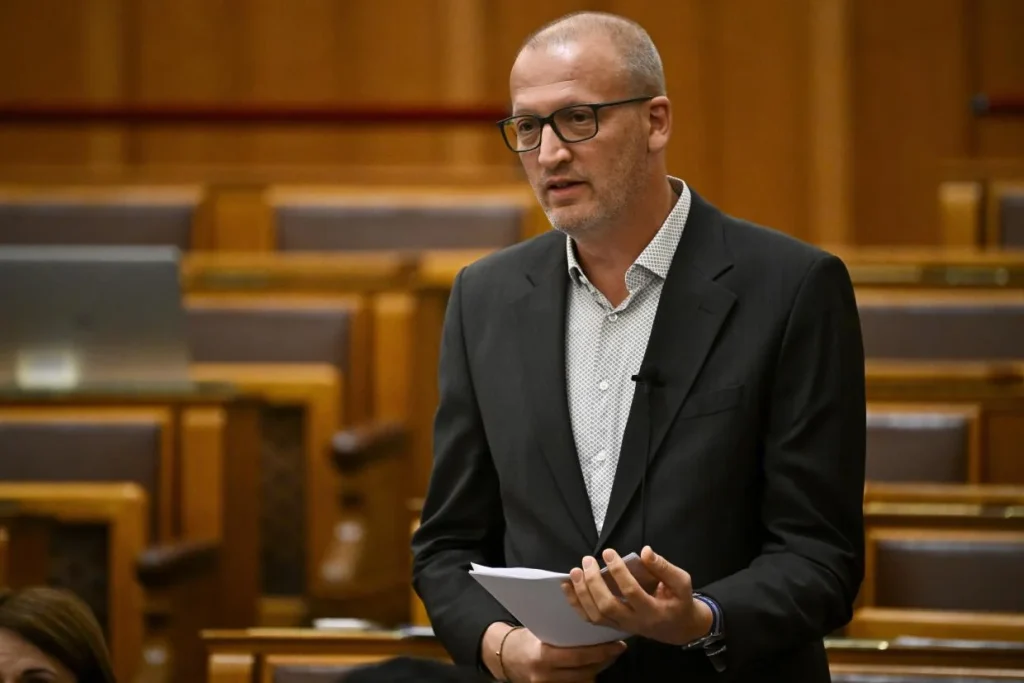 Tarr Zoltán a kulturális támogatások szakmai alapú elosztásáról beszélt