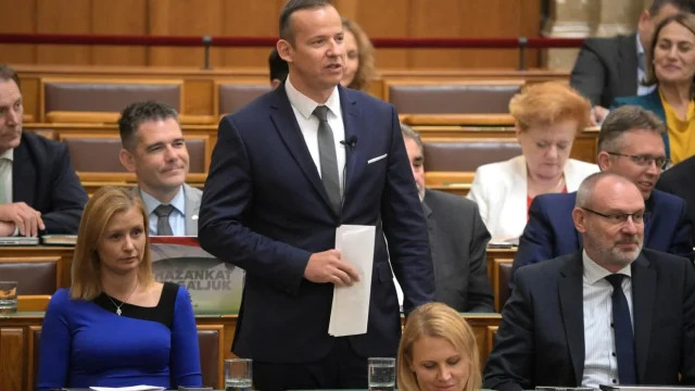 Toroczkai László reagált a miniszterelnökkel folytatott vitára