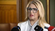 Szeptember 21-től háromhetes ülésezési rendet vezet be a parlament