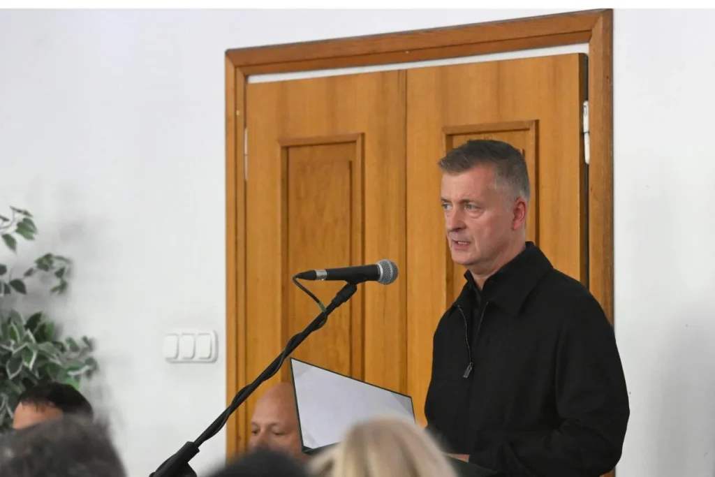 Végső búcsút vettek Deák Bill Gyula énekestől