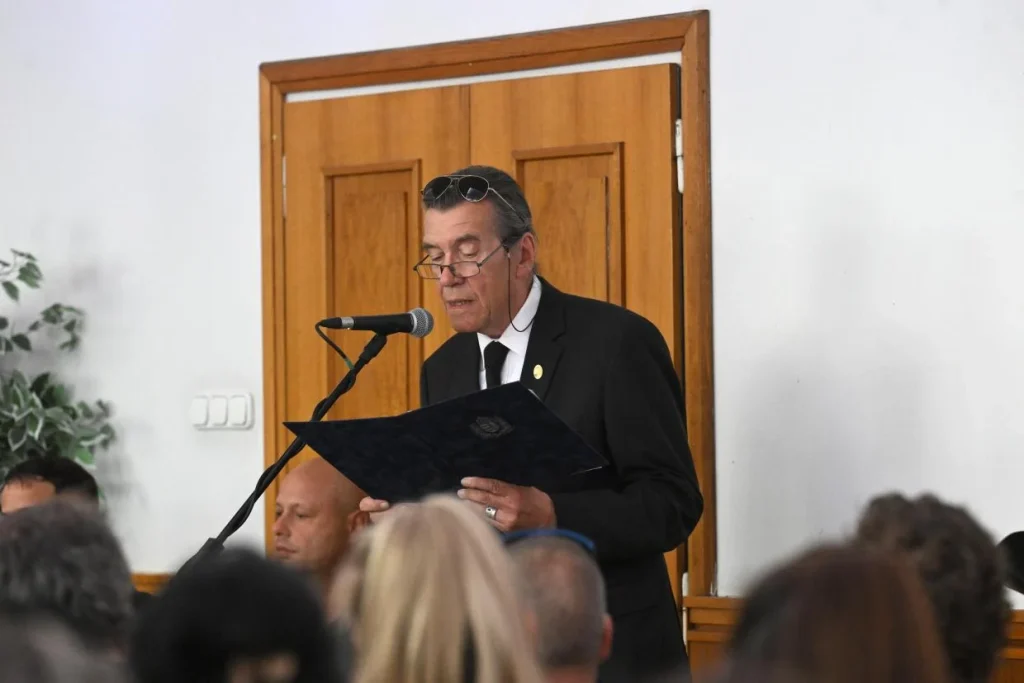 Végső búcsút vettek Deák Bill Gyula énekestől