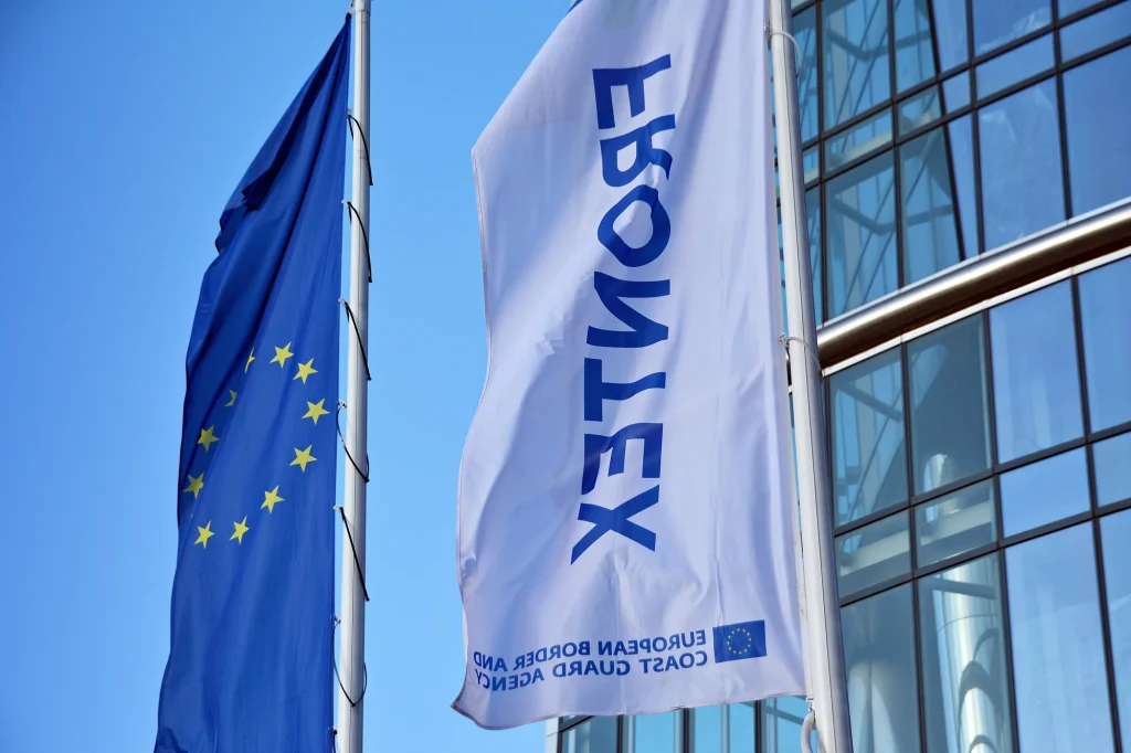 Harmincezer fősre bővítené a Frontex állományát az Európai Bizottság