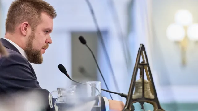 Pintér Bence szerint a győri közgyűlés elvesztette a legitimációját, népszavazással hívná vissza a testületet