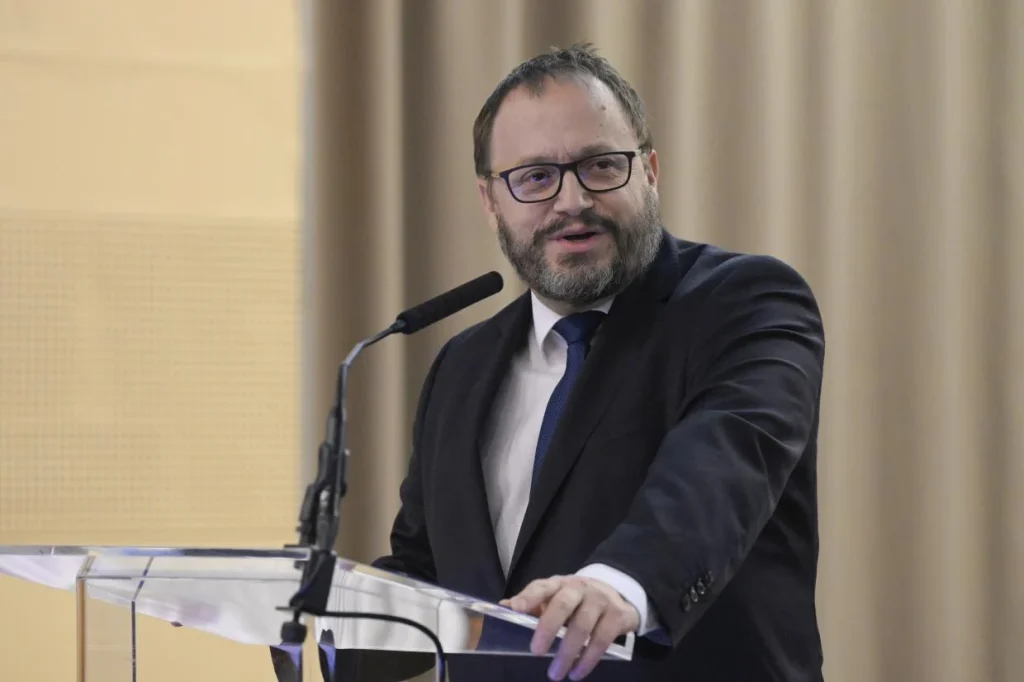 A 2027-es költségvetésről tárgyal az erdőbényei kihelyezett kormányülésen a Tisza-kormány