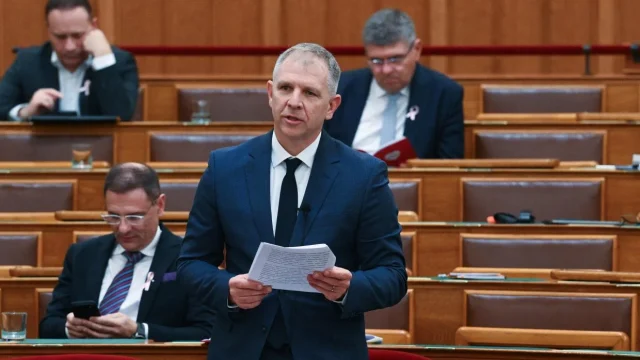 Megkezdődött a közvagyon védelméről szóló törvényjavaslat parlamenti vitája
