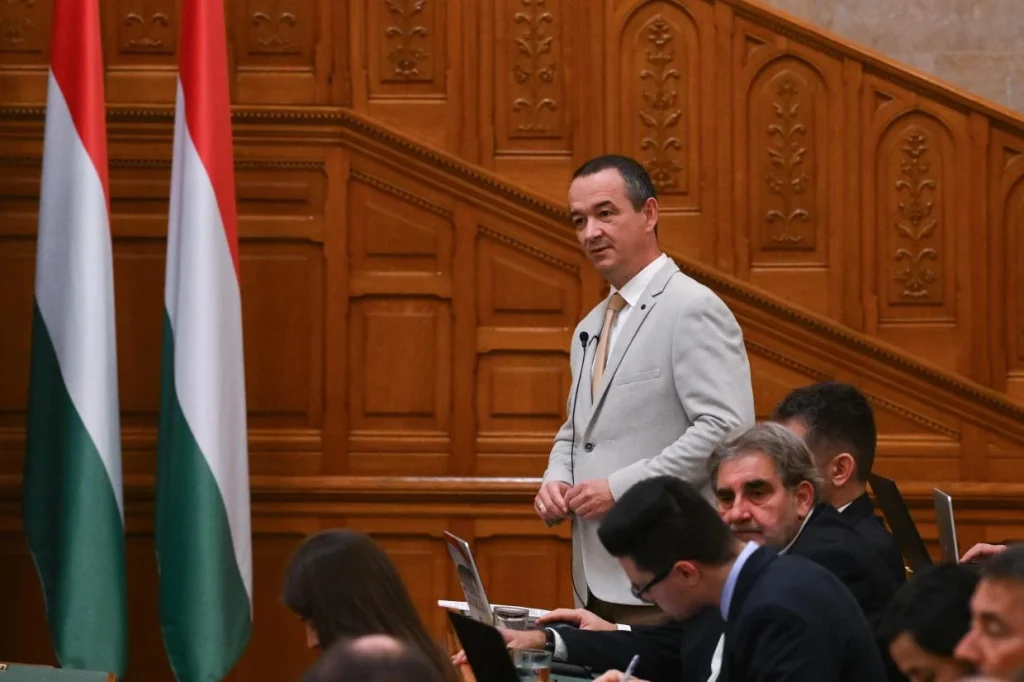 A közvagyon védelméről szóló törvényjavaslat parlamenti vitája