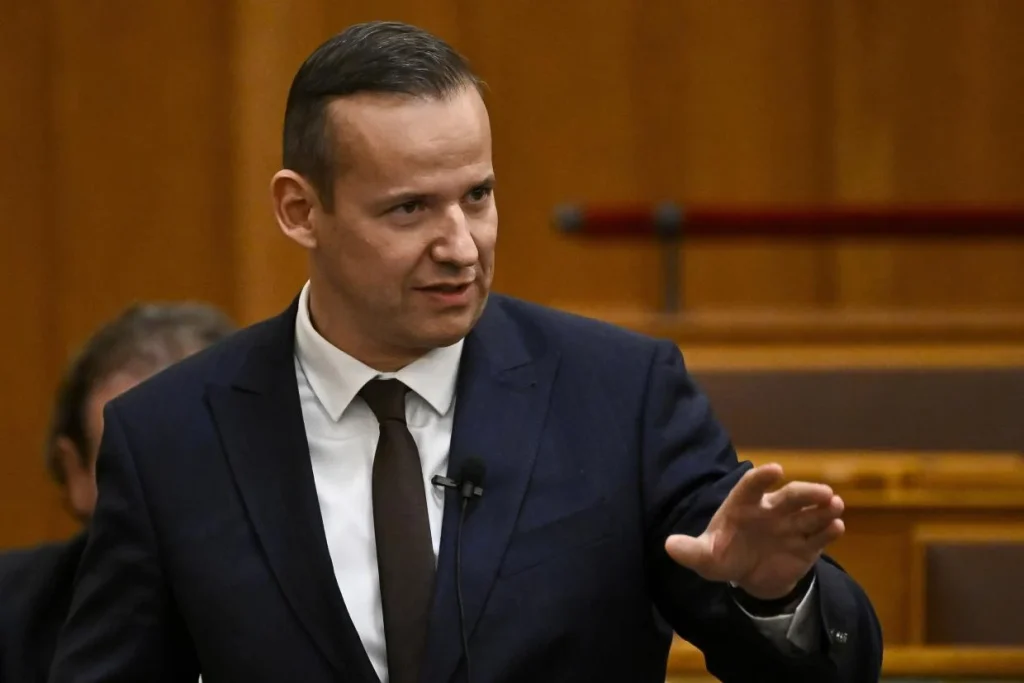 Toroczkai László: súlyos ára lehet az uniós forrásokért tett engedményeknek