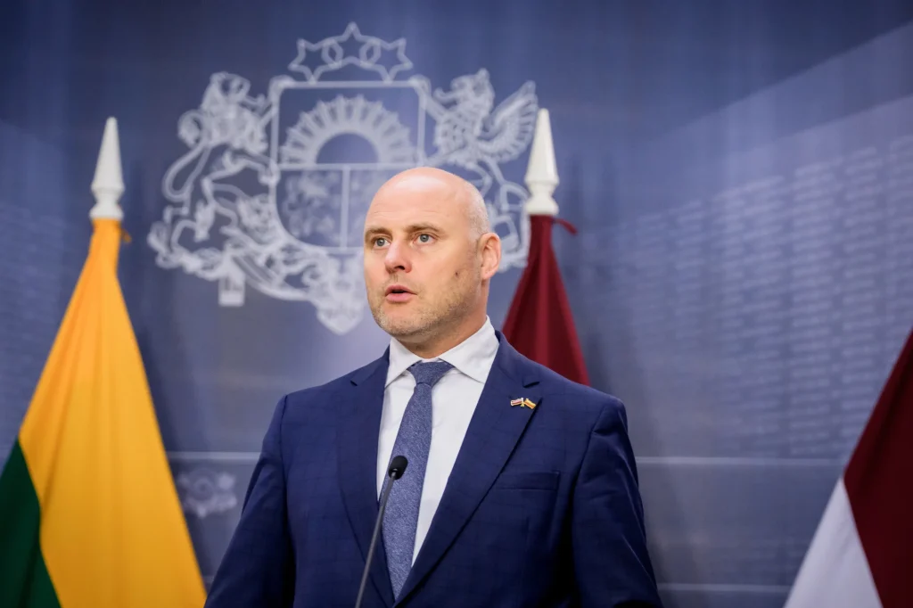Andris Kulbergs választási szövetsége, az Egyesült Lista vezet a lettországi parlamenti választásokon
