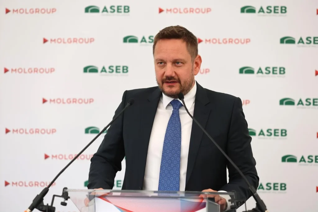 Átadták a Mol szarvasi biometángyártó egységét