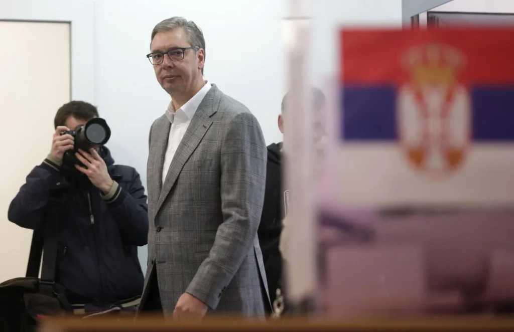 Az állami vagyon és dokumentumok eltüntetésétől tart a szerbiai választásokon győztes Egyetemista Lista