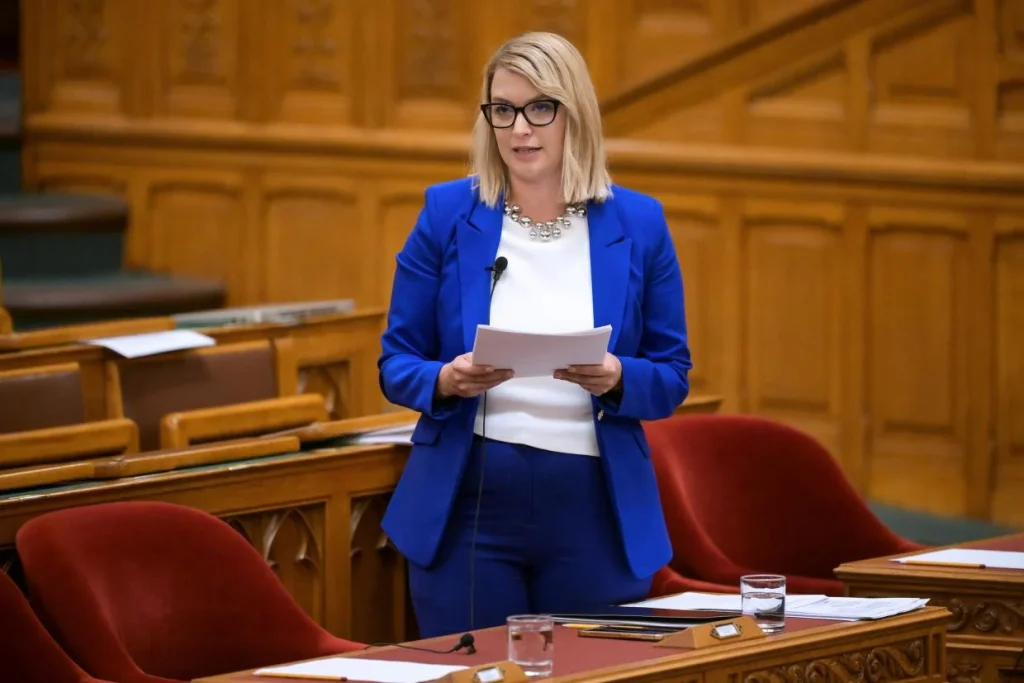 Az Országgyűlés a közmédia és a hírügynökség átalakításáról tárgyalt