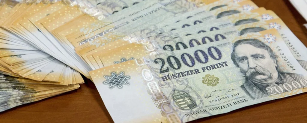 Benyújtotta a jövő évi adótörvényeket az Országgyűlésnek a kormány