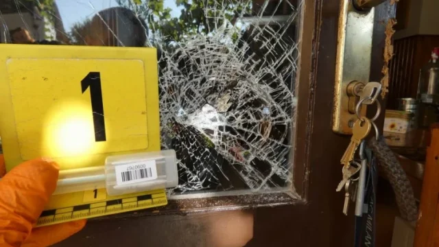 Betört egy rimóci házba, majd ittas állapotban, jogosítvány nélkül vezetett