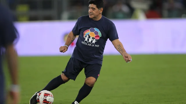 Börtönbüntetést kértek az argentin ügyészek Diego Maradona halála ügyében az orvosi stáb tagjaira